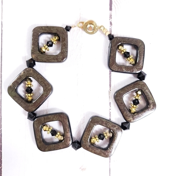 3/$15 sale Squares and crystals bracelet - Picture 4 of 5